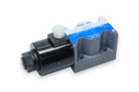 TOKYO KEIKI DG4V-5-2A-M-U7L-H-7-100 DIRECTIONAL CONTROL VALVE