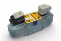 REXROTH 4 WE 10 R10/LW220-50NZ5L DIRECTIONAL CONTROL VALVE