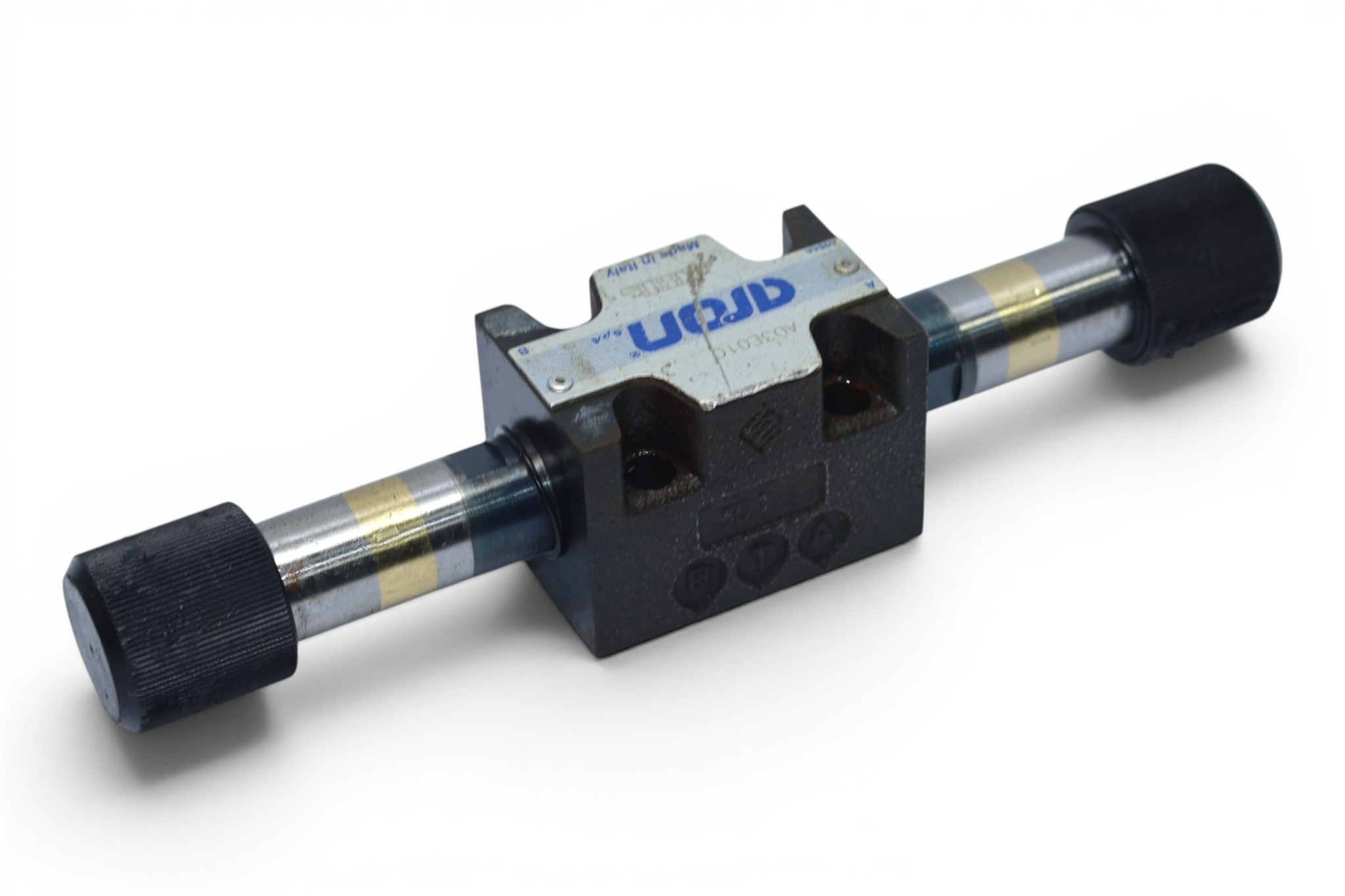 ARON AD3E01C 3 DIRECTIONAL CONTROL VALVE (WITHOUT COIL) - Image 4