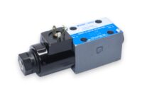 TOKYO KEIKI DG4V-3-2A-M-U7-H-100 DIRECTIONAL CONTROL VALVE