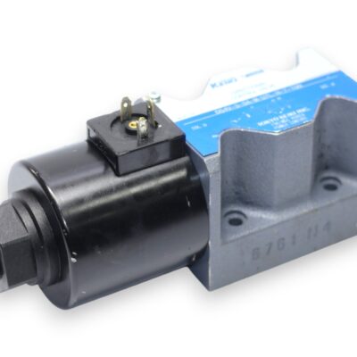 TOKYO KEIKI DG4V-5-0A-M-U7L-H-7-100 DIRECTIONAL CONTROL VALVE