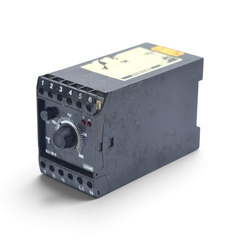 JUMO 701130/0253-043-02/206-245 TEMPERATURE CONTROLLER
