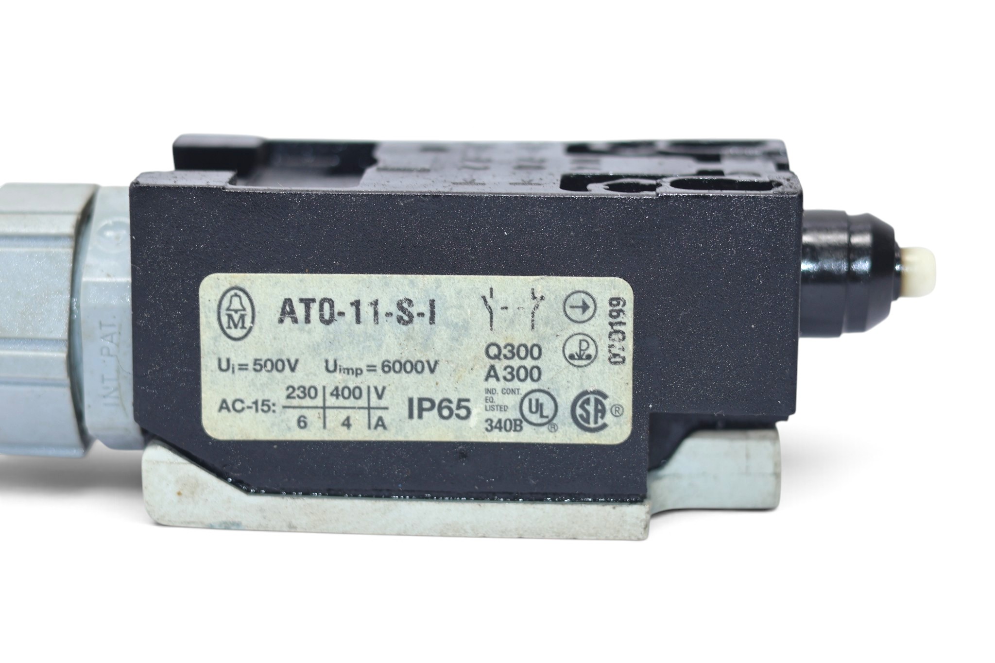 EATON MOELLER AT0-11-S-I LIMIT SWITCH - Image 2