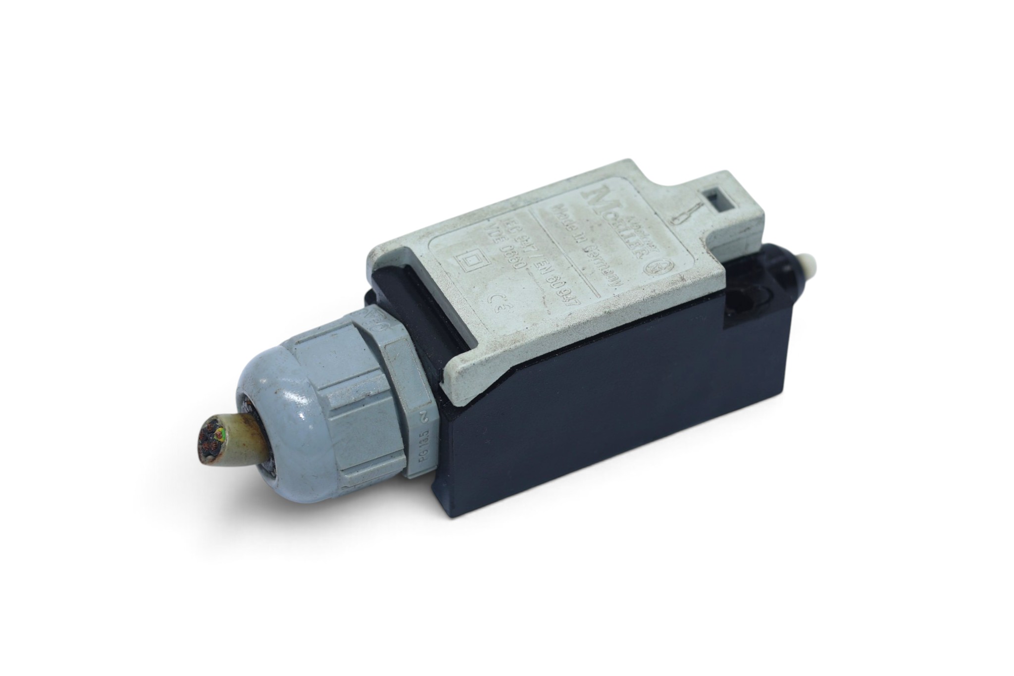 EATON MOELLER AT0-11-S-I LIMIT SWITCH