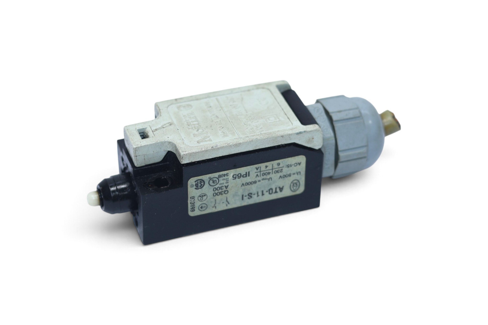 EATON MOELLER AT0-11-S-I LIMIT SWITCH - Image 4