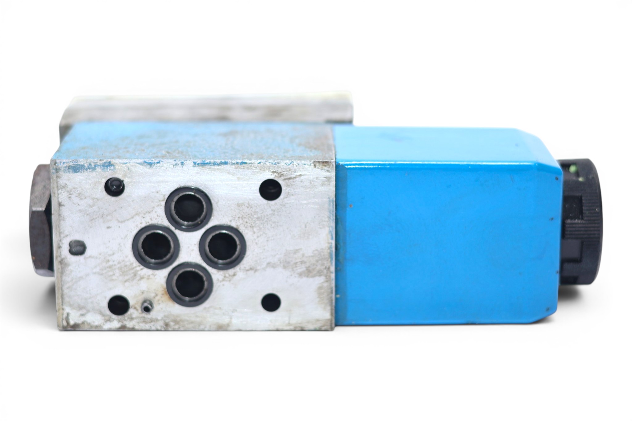 VICKERS DG4V-3-2A-M-FW-H7-60 SOLENOID OPERATED DIRECTIONAL VALVE - Image 5