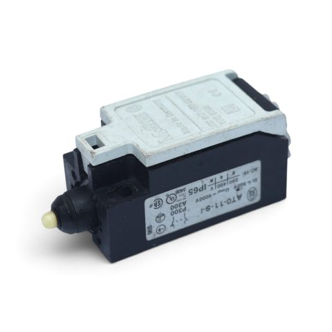 EATON MOELLER AT0-11-S-I LIMIT SWITCH