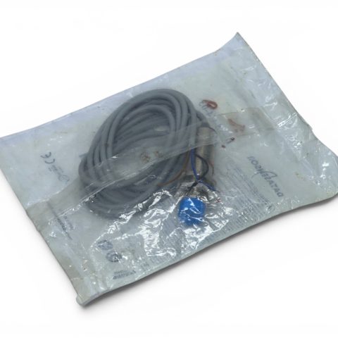 DATASENSOR IS-18-C4-03 INDUCTIVE SENSOR