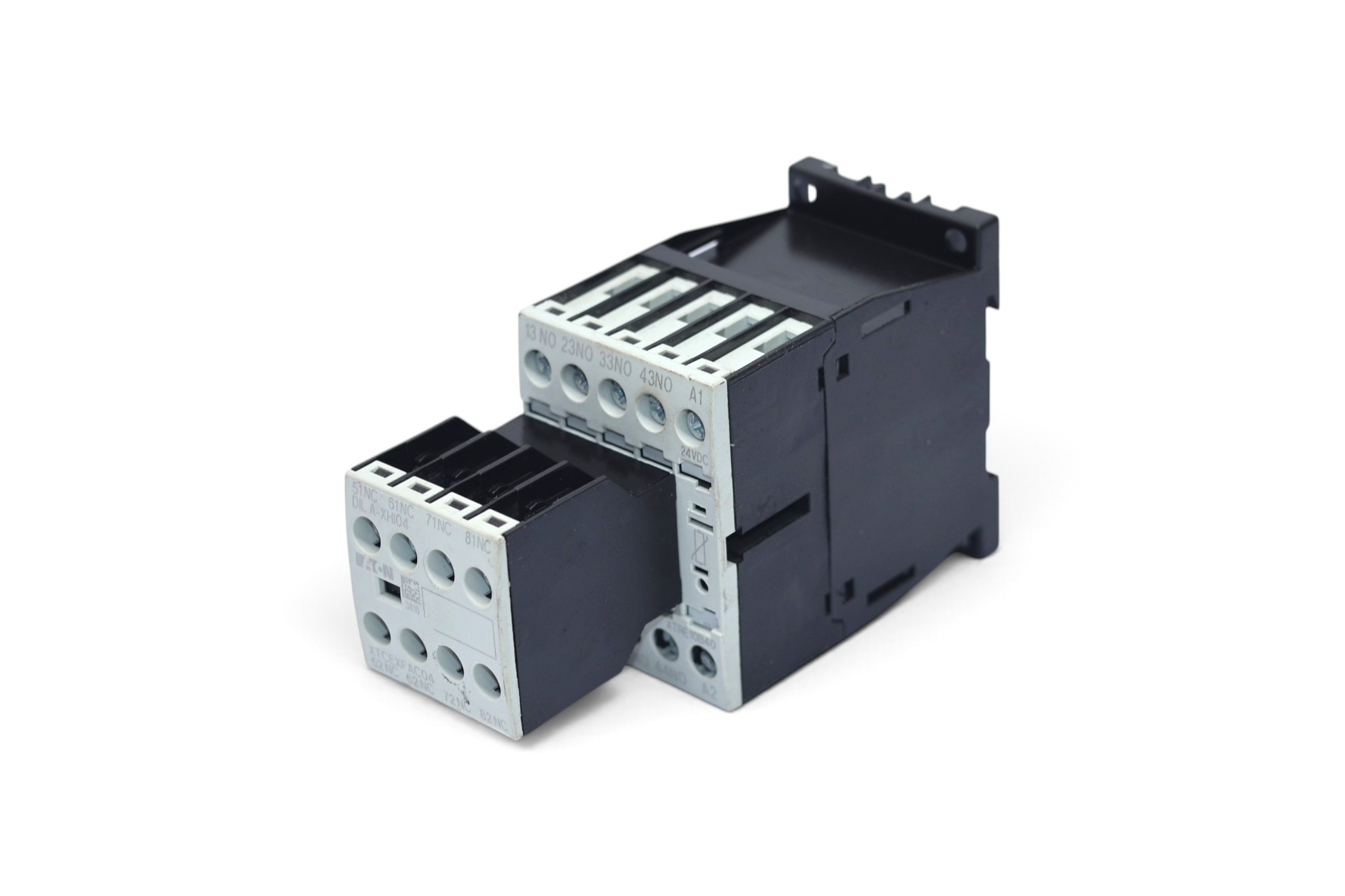 EATON XTRE10B40 CONTROL RELAY (24 VDC)