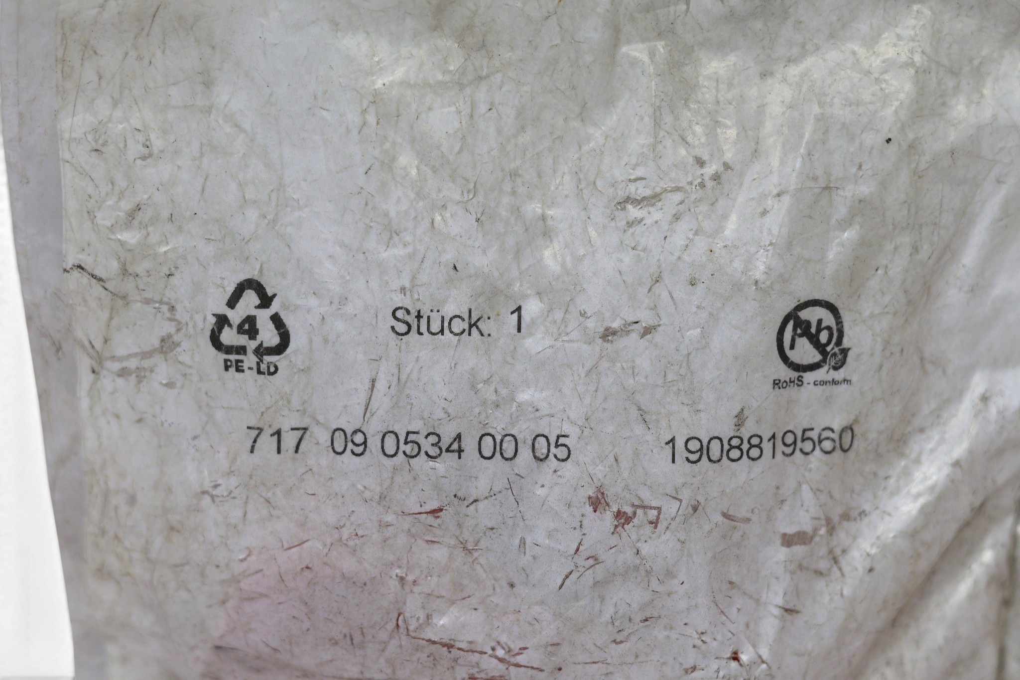BINDER 717 09 0534 00 05 ROUND PLUG - Image 2