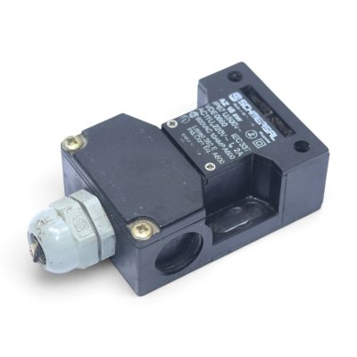 SCHMERSAL AZ 15 ZVR SAFETY SWITCH