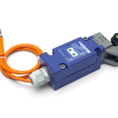 TELEMECANIQUE ZCK-J1121 ZCK-J0121 LIMIT SWITCH
