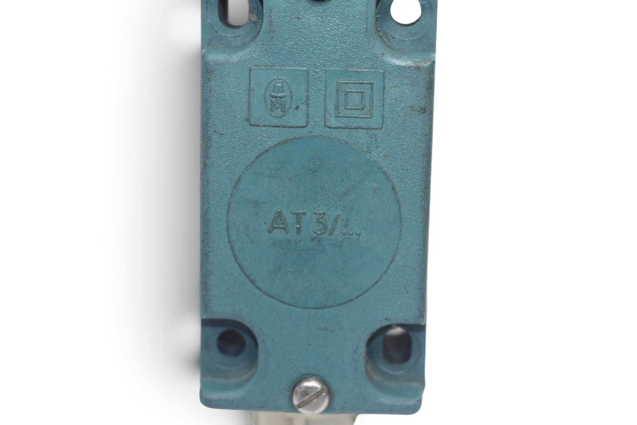 MOELLER AT3/ LIMIT SWITCH - Image 2