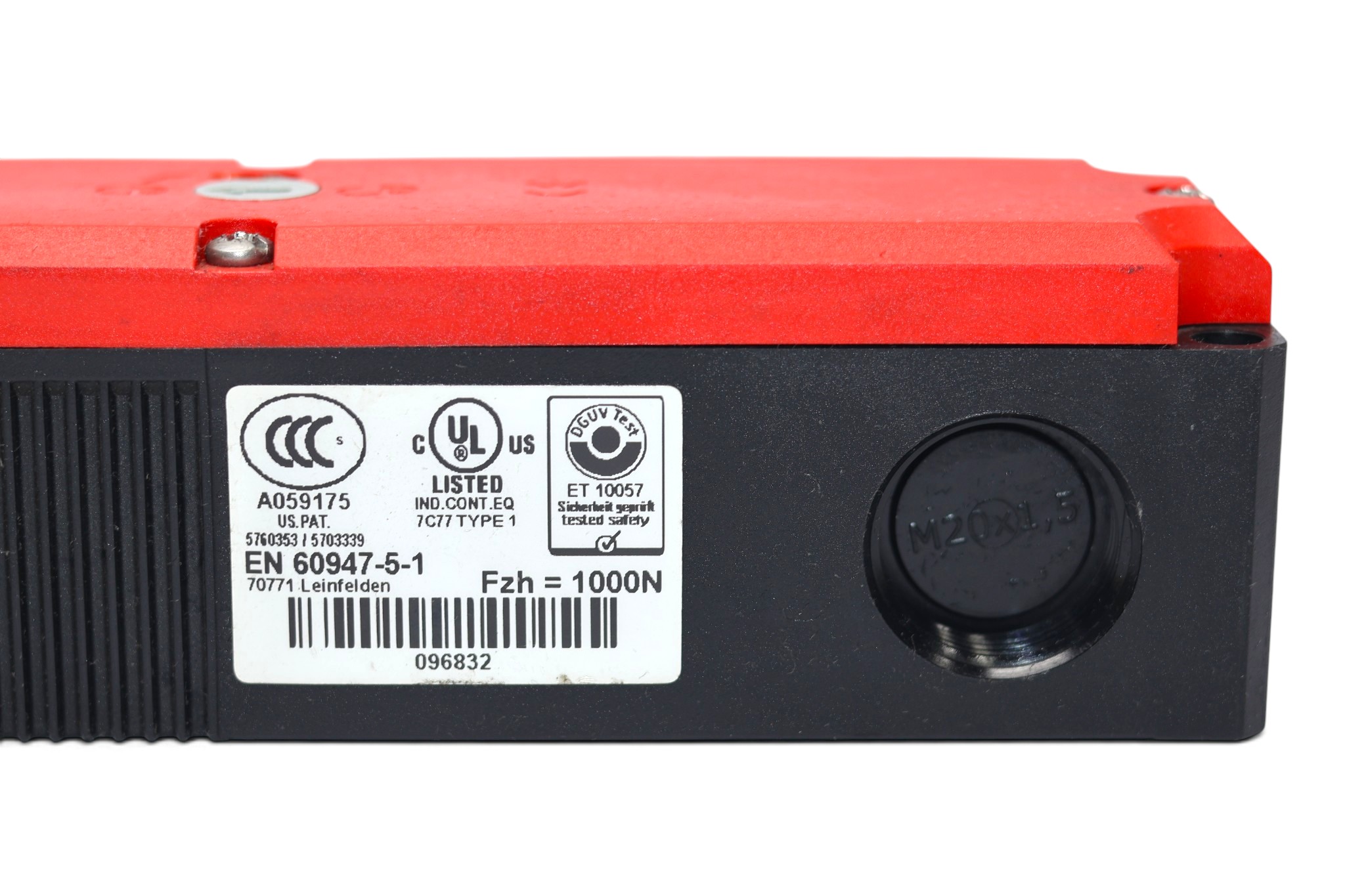 EUCHNER TP3-2131A024M SAFETY SWITCH 084142 - Image 2