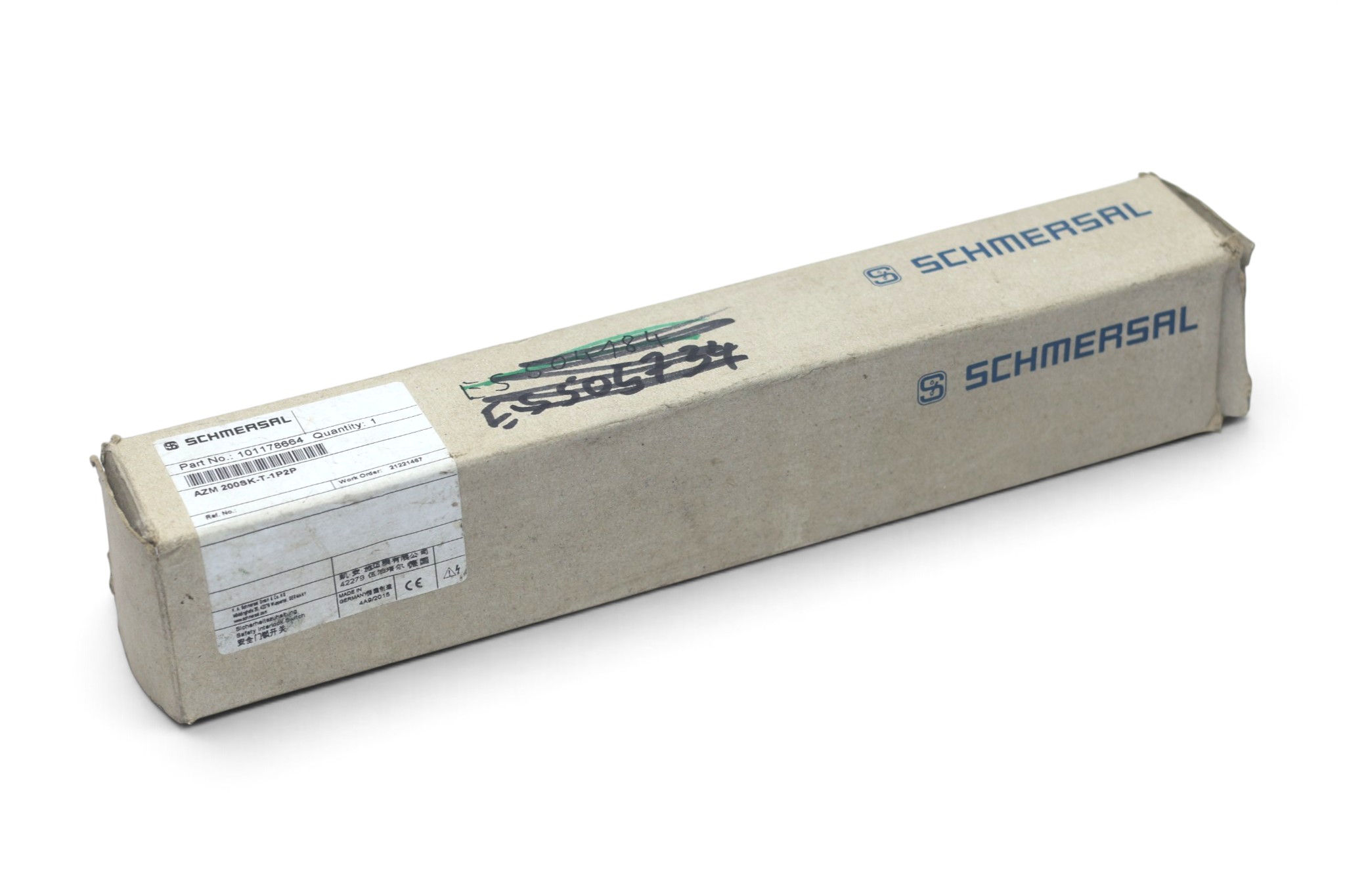 SCHMERSAL AZM 200SK-T-1P2P SOLENOID INTERLOCK 101178664 - Image 7