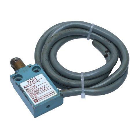 TELEMECANIQUE MCM-A102 LIMIT SWITCH