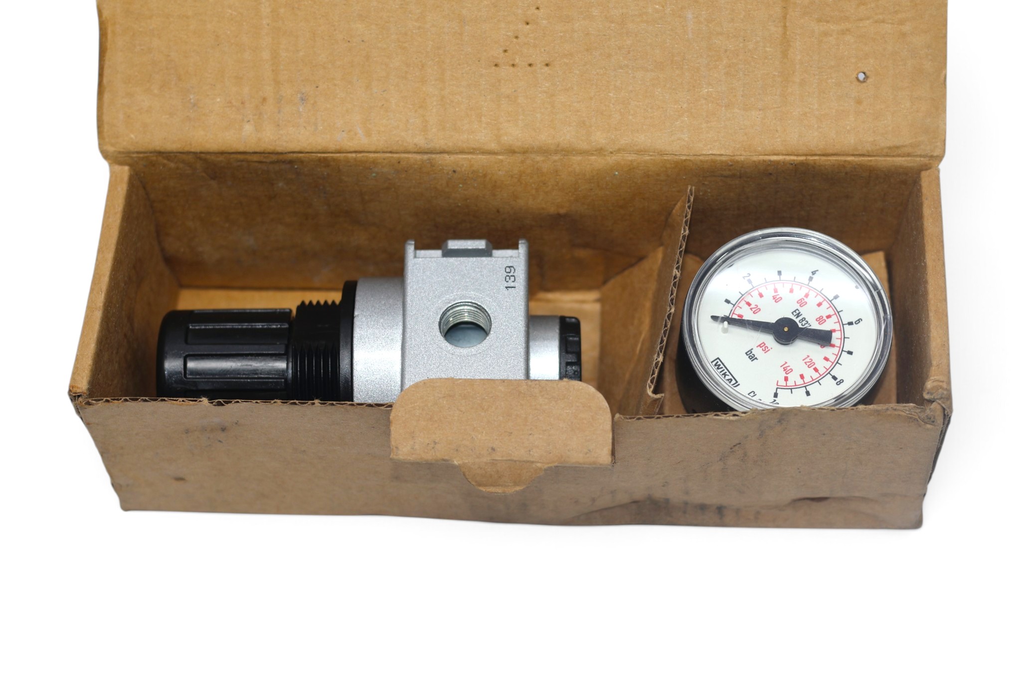 AIRTEC PNEUMATIC RB 014-6 MINI PRESSURE REGULATOR - Image 6