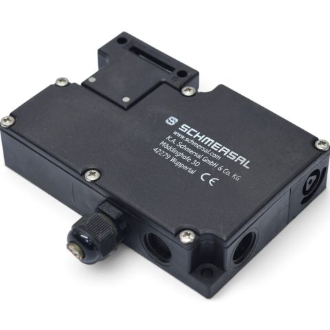 SCHMERSAL AZM 161CC-12/12RKA-024 SOLENOID INTERLOCK 101166287