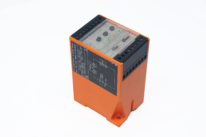 IFM DD0001 Evaluation unit for speed monitoring D100/230VAC - Image 5
