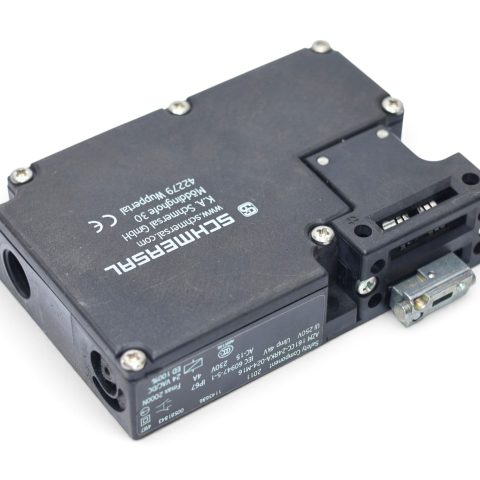 SCHMERSAL AZM 161CC-24RKA-024 M16 SOLENOID INTERLOCK 101143686