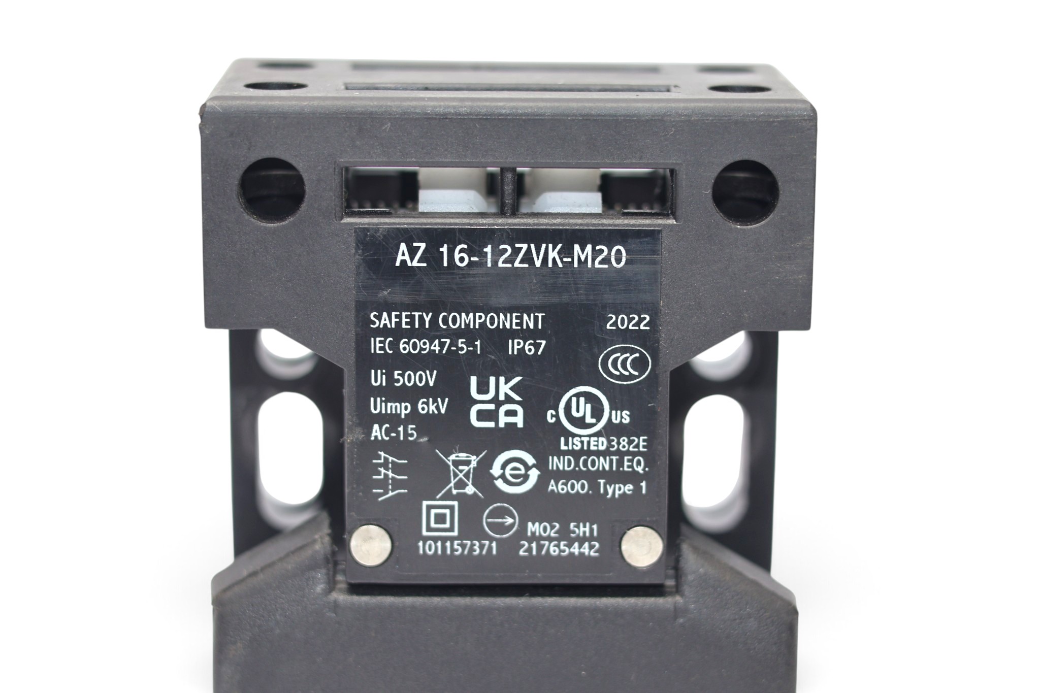SCHMERSAL AZ 16-12ZVK-M20 SOLENOID INTERLOCK 101157371 - Image 2