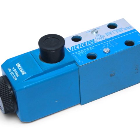 VICKERS DG4V 3 0B M U H7 60 SOLENOID OPERATED DIRECTIONAL VALVE