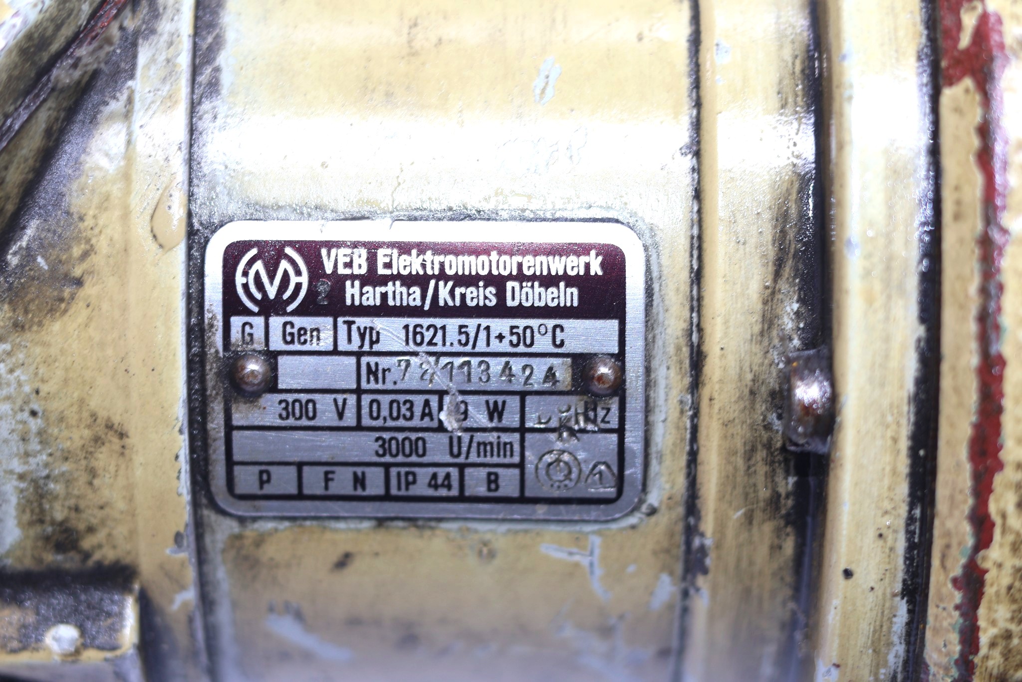 VEB 1621 TACHOGENERATOR - Image 2