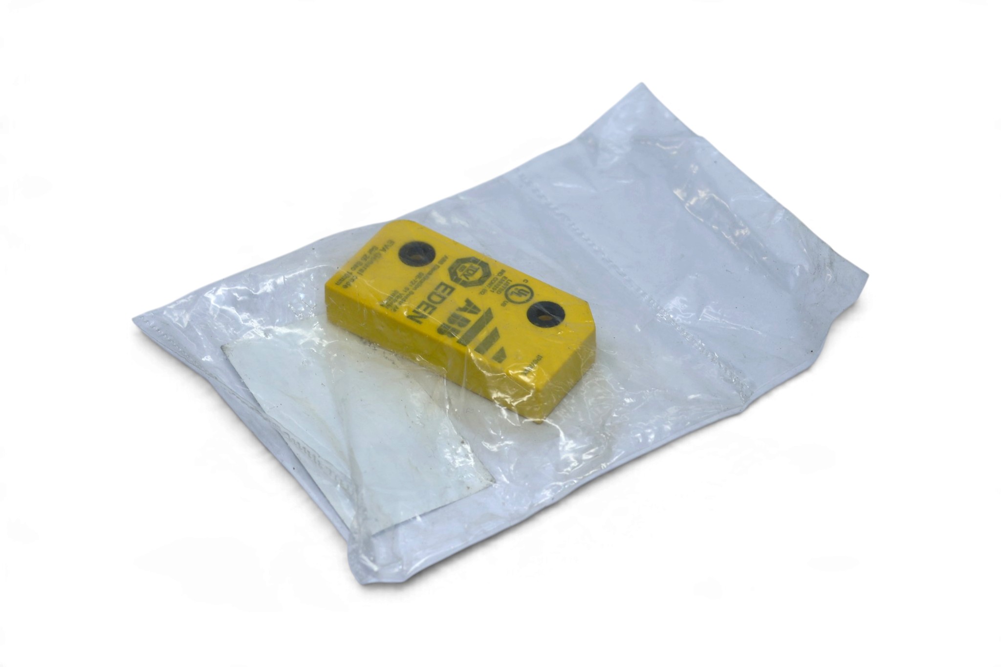 ABB 2TLA020046R0800 SAFETY SWITCH