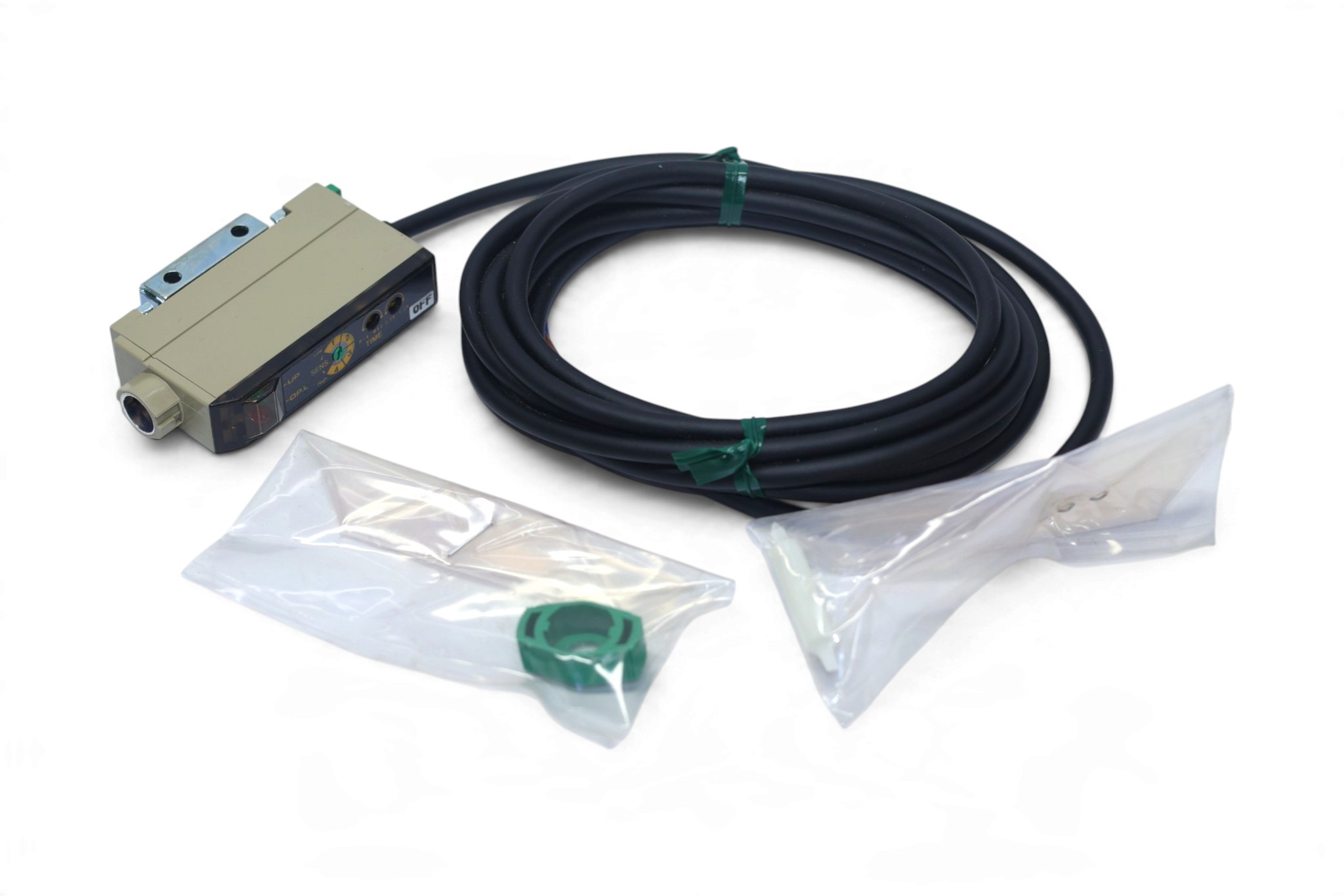 TAKENAKA TAKEX F1RM-01 FIBER OPTIC SENSOR AMPLIFIER