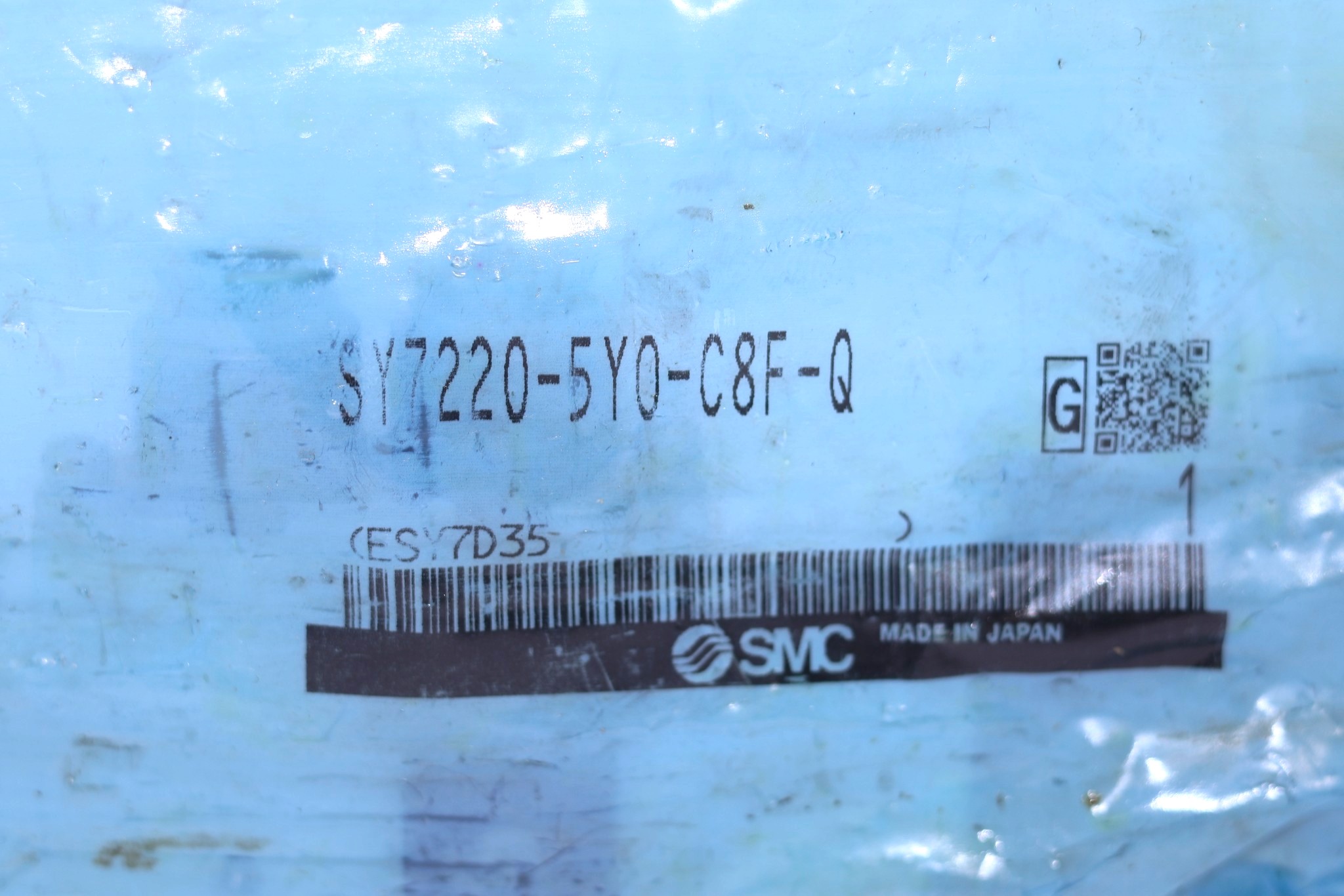 SMC SY7220-5LOU-01F-Q SOLENOID VALVE - Image 2