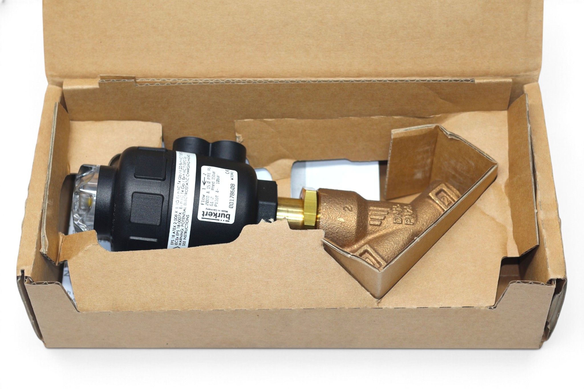 BURKERT 2000 A 15.0 PTFE RG ANGLE SEAT GLOBE VALVE (DN15) - Image 7